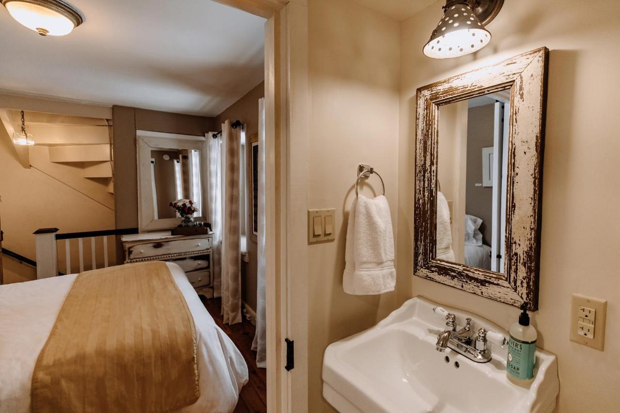 Galvanized America Inn & Art Gallery Doylestown Bagian luar foto