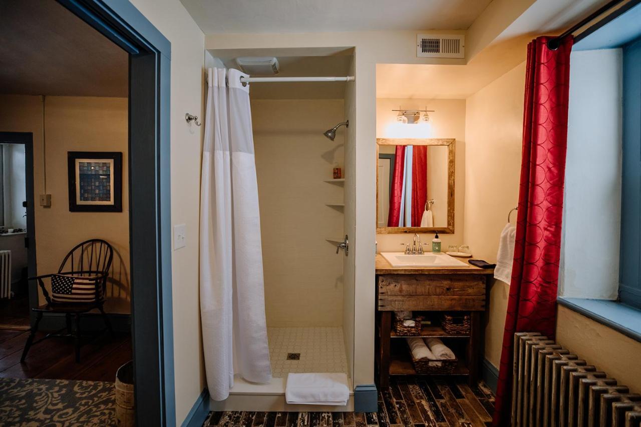 Galvanized America Inn & Art Gallery Doylestown Bagian luar foto